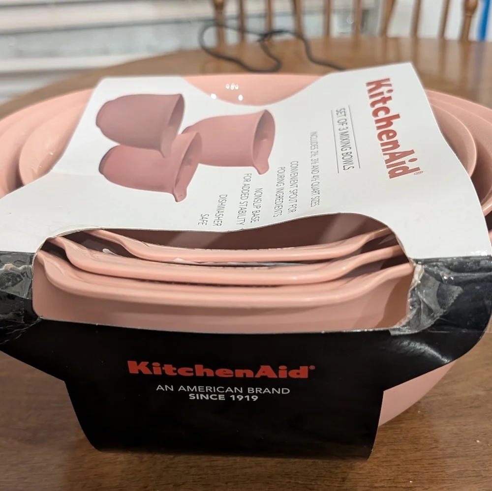 Dried Rose Pink KitchenAid 3-Piece Mixing Bowl Set